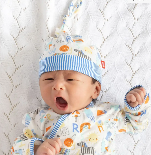 Magnetic Me- Alpha Pop Magnetic Gown w/ Hat