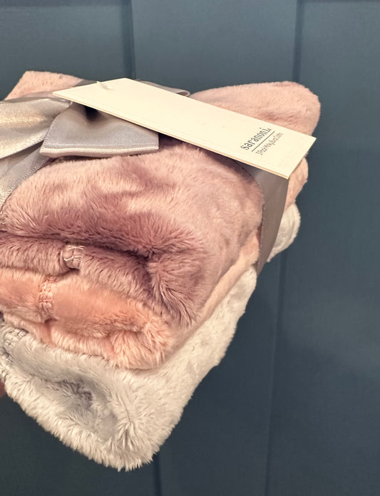 MINKY BURP CLOTHS 3-PACK: Girl 3-Pack